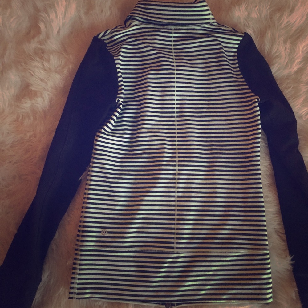 Lululemon yoga jacket